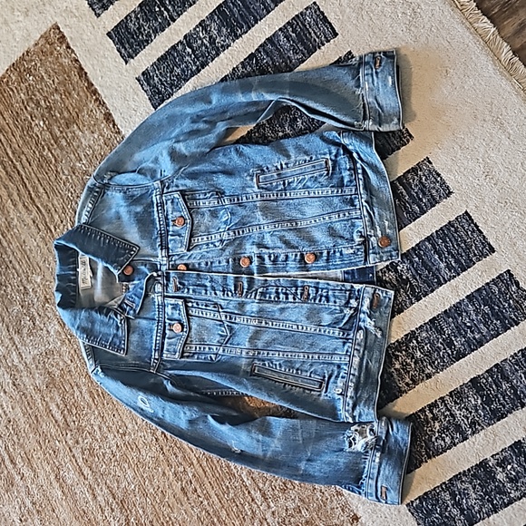 Madewell Jackets & Blazers - 3/$25 Madewell Distressed Jean Jacket S
